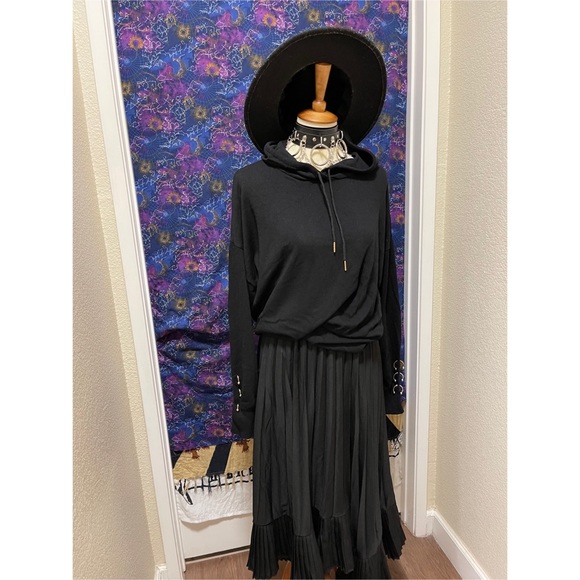 🌈 Amazing modern street studded hoodie - Picture 11 of 11